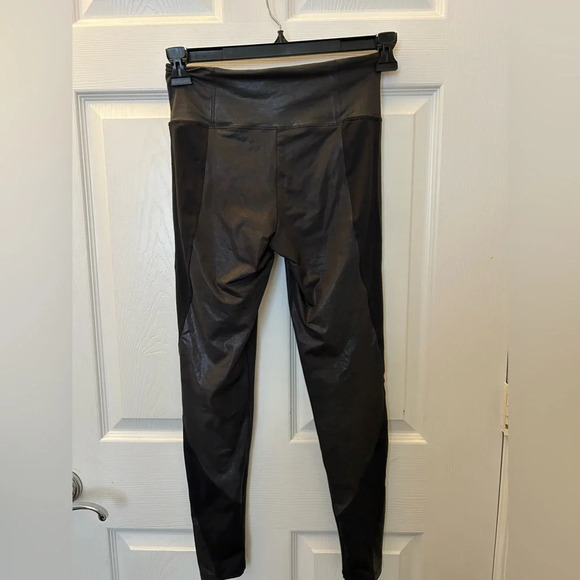 925 Fit black Leggings - Picture 2 of 4